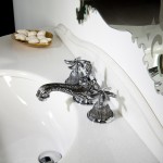 Luxury classical bathroom fittings made by Bronces Mestre