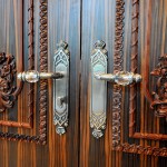 Decorative classical door hardware with Swarovski crystal made by Bronces Mestre